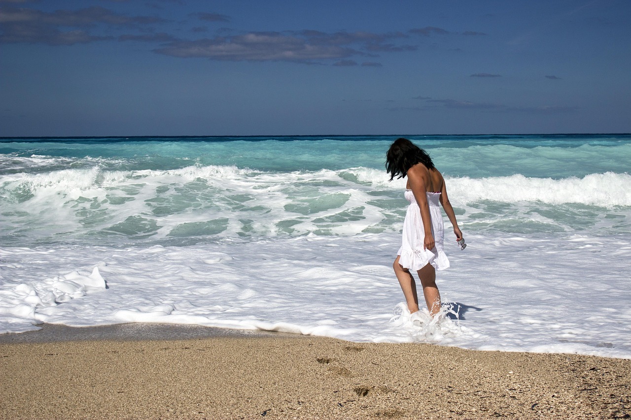 conseils essentiels pour la sécurité des femmes voyageant seules : préparez votre voyage en toute confiance et profitez d'aventures en toute sécurité.