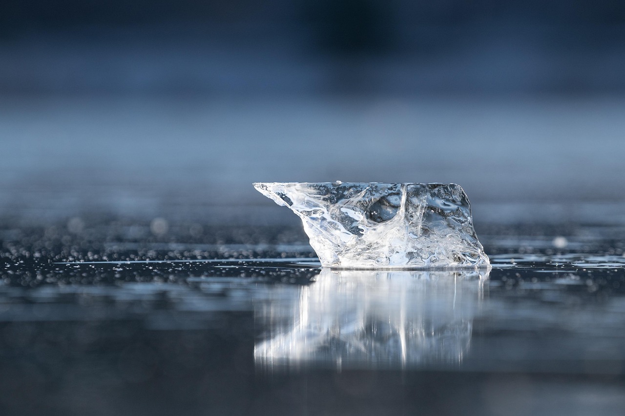 découvrez les bienfaits du bain de glace pour le corps et l'esprit. apprenez à intégrer cette pratique revitalisante dans votre routine pour améliorer la récupération musculaire, stimuler la circulation sanguine et renforcer votre système immunitaire.