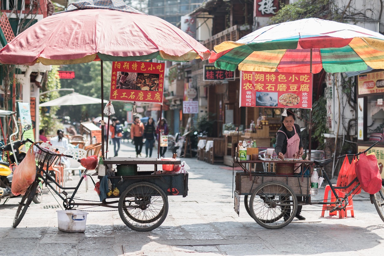 découvrez l'univers savoureux de la street food : une fusion de cultures et de cuisines, où chaque plat de rue raconte une histoire. des spécialités locales aux tendances culinaires modernes, savourez des délices à emporter qui éveilleront vos papilles à chaque bouchée.